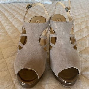 Tan + Gold Audrey Brooke Heels